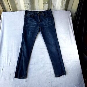 Thread Market Lovely My Booty Jeans Women's 15 Blue Denim Whiskered Straight Leg